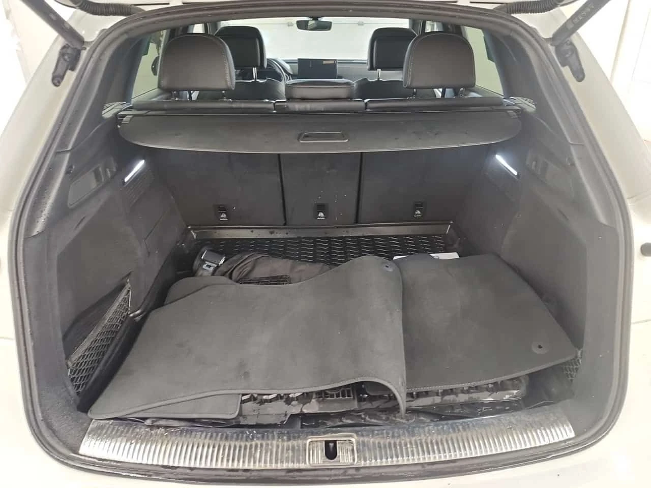Audi Q5  PROGRESSIV / ДИСТРОНИК / АВТОКРЕДИТ , снимка 14 - Автомобили и джипове - 55638749