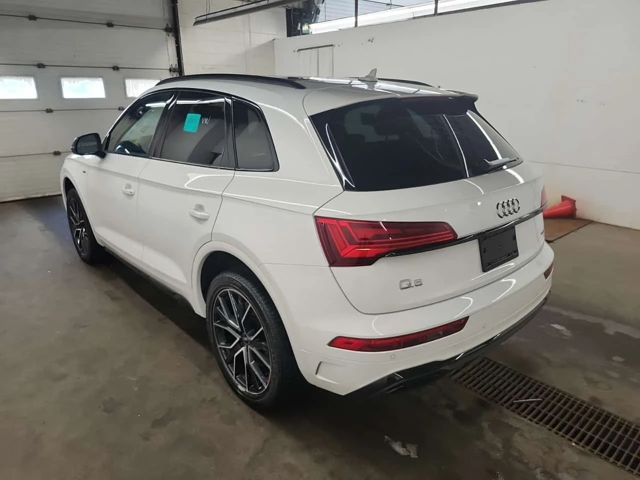 Audi Q5  PROGRESSIV / ДИСТРОНИК / АВТОКРЕДИТ , снимка 4 - Автомобили и джипове - 55638749
