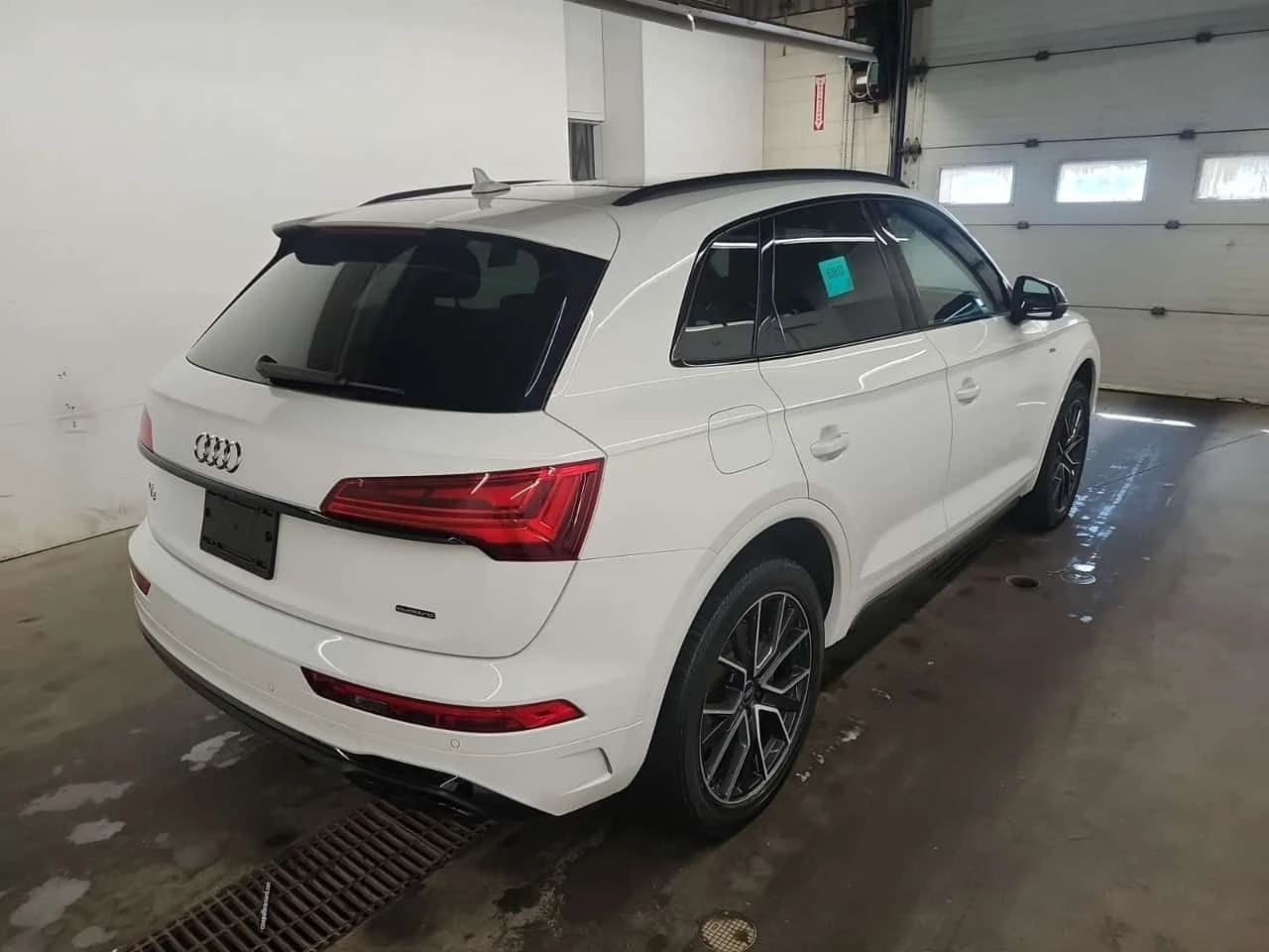 Audi Q5  PROGRESSIV / ДИСТРОНИК / АВТОКРЕДИТ , снимка 3 - Автомобили и джипове - 55638749