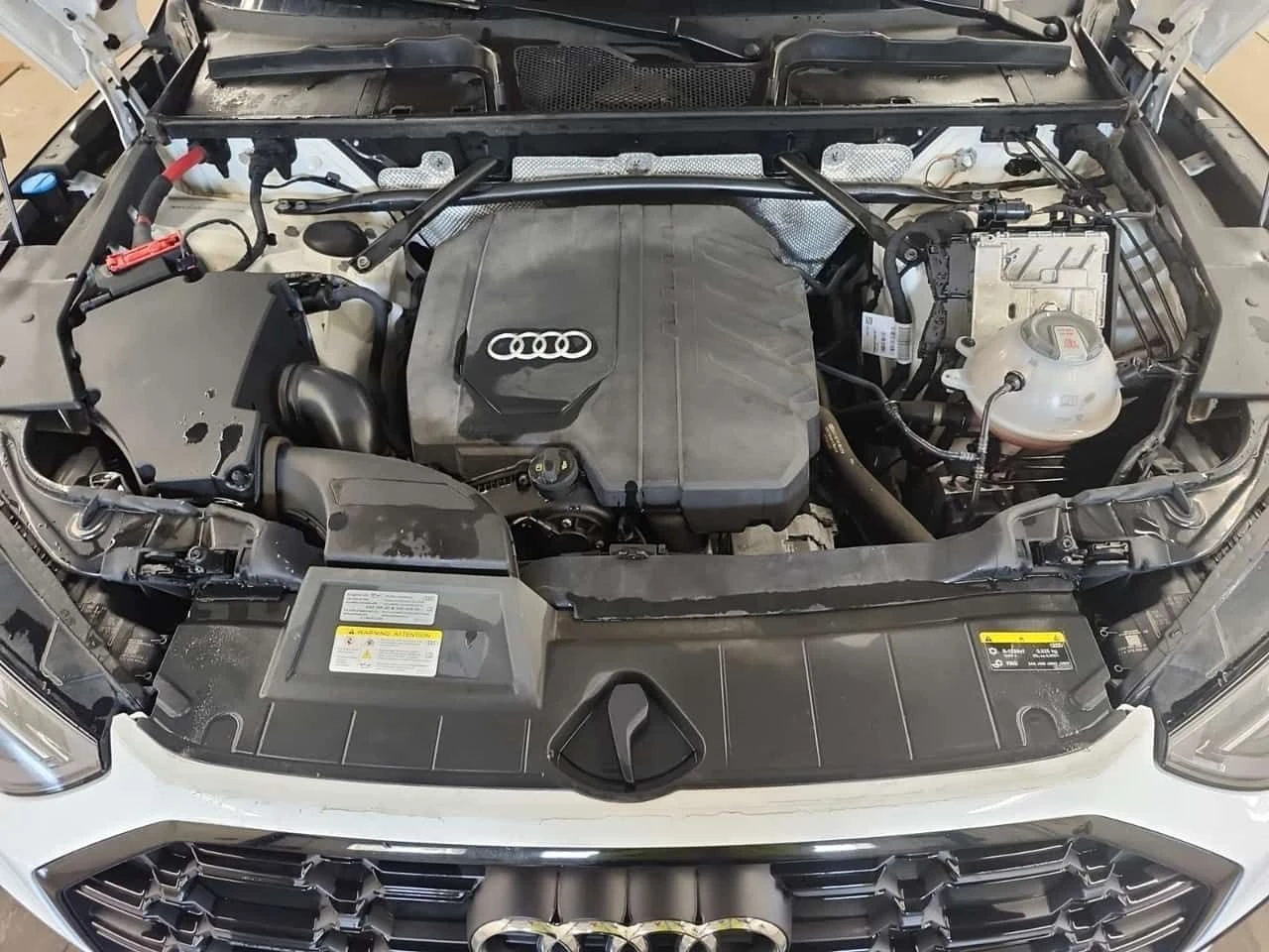 Audi Q5  PROGRESSIV / ДИСТРОНИК / АВТОКРЕДИТ , снимка 16 - Автомобили и джипове - 55638749
