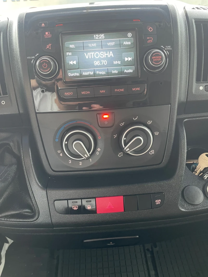 Peugeot Boxer, снимка 10 - Бусове и автобуси - 51241457