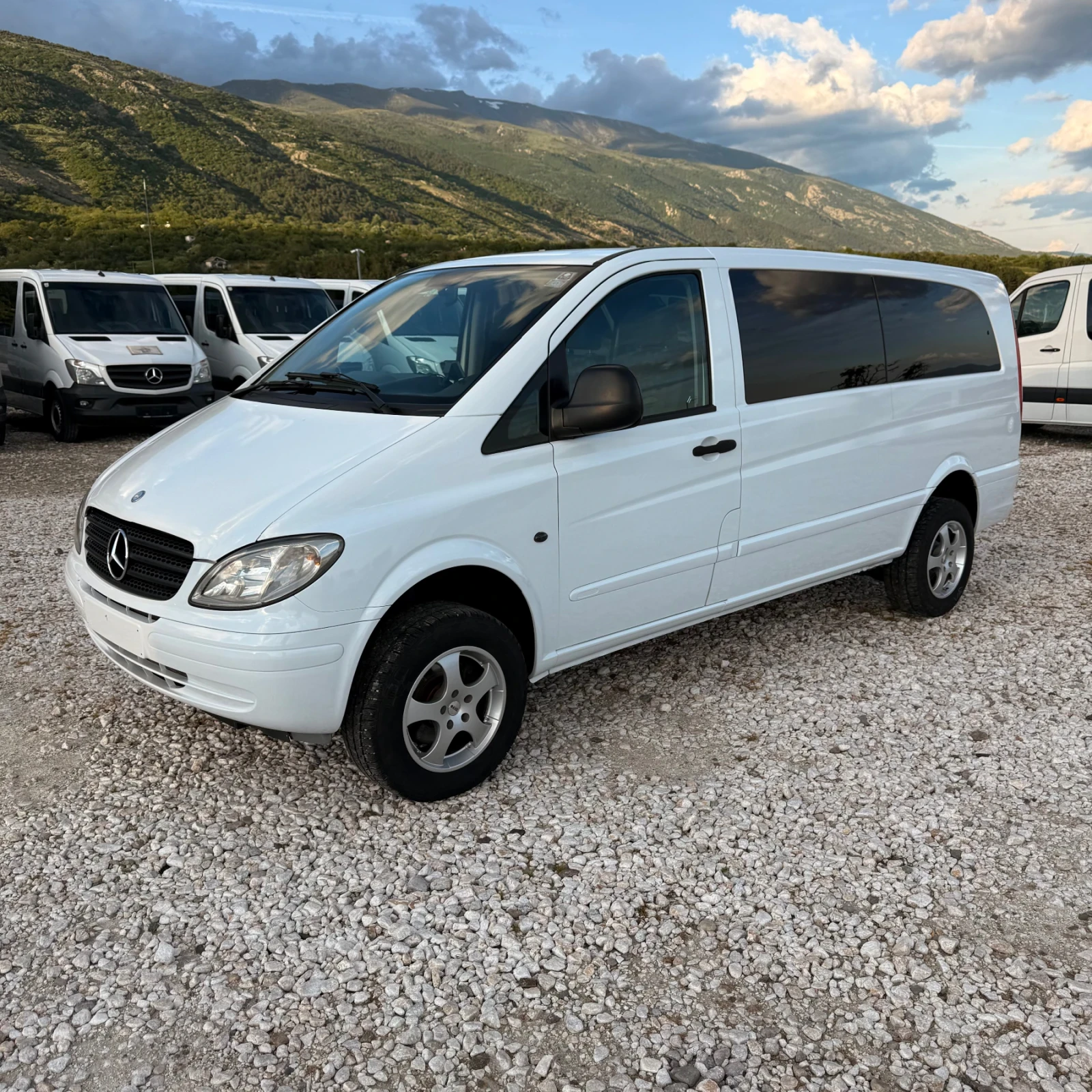Mercedes-Benz Vito 111CDi-4X4-9местен-Клима-ExtraLong