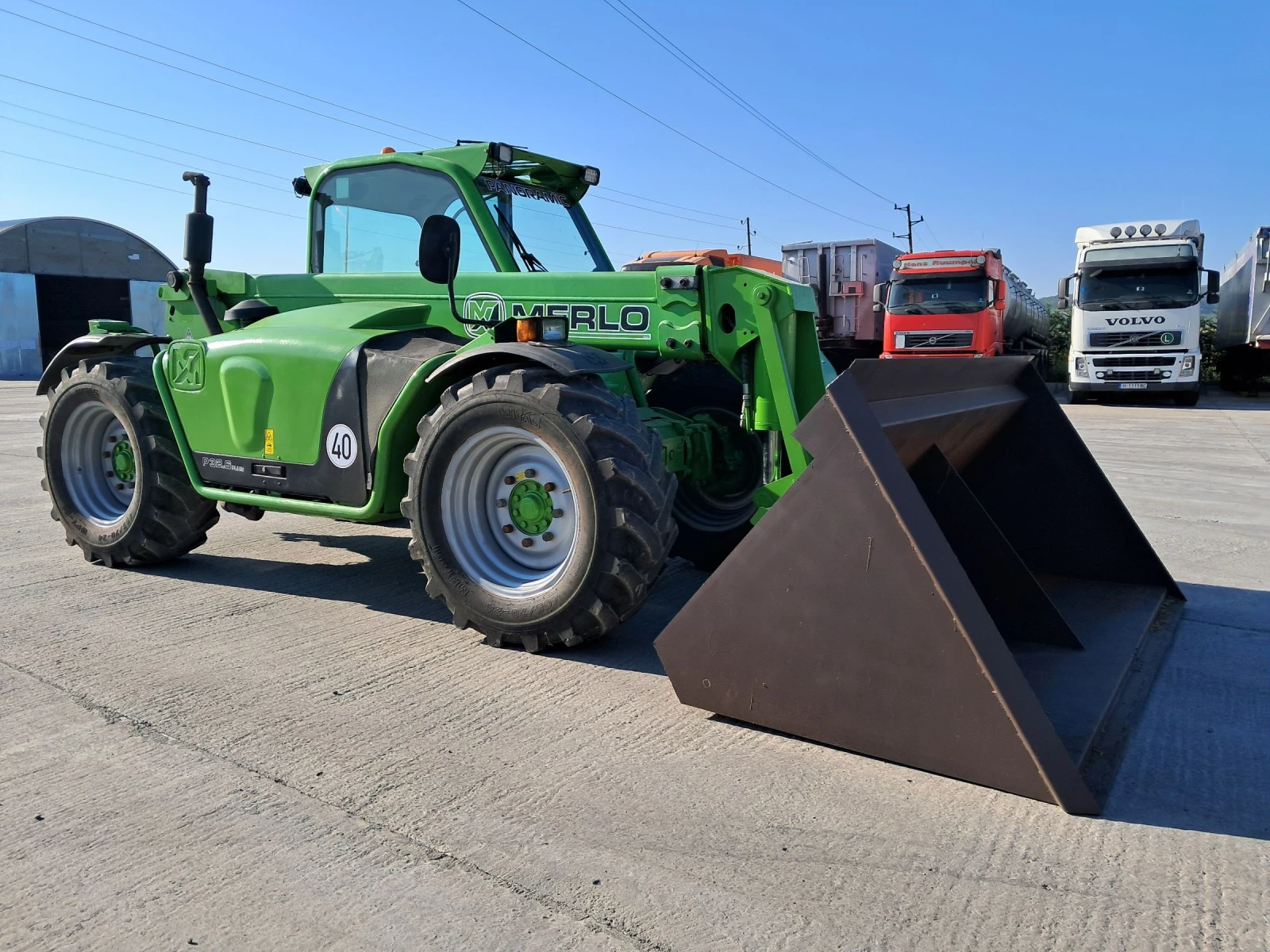 Телескопичен товарач Merlo P32.6 - изображение 2