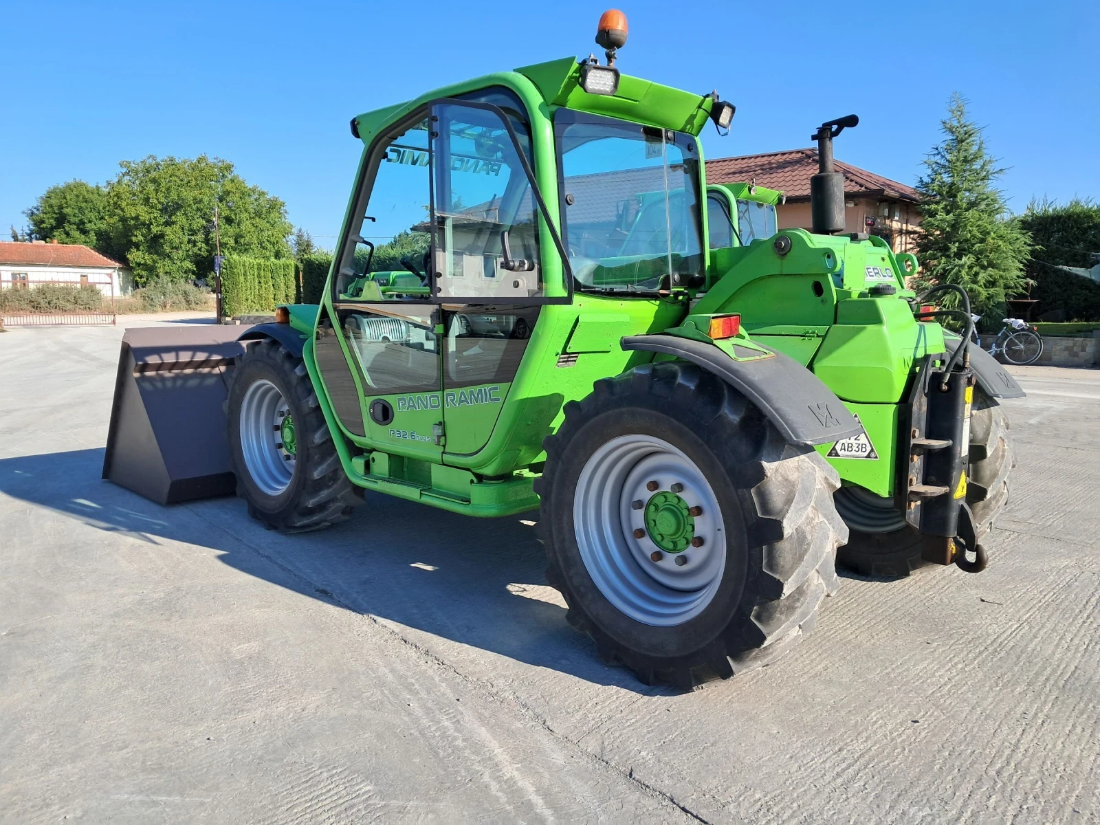 Телескопичен товарач Merlo P32.6 - изображение 4