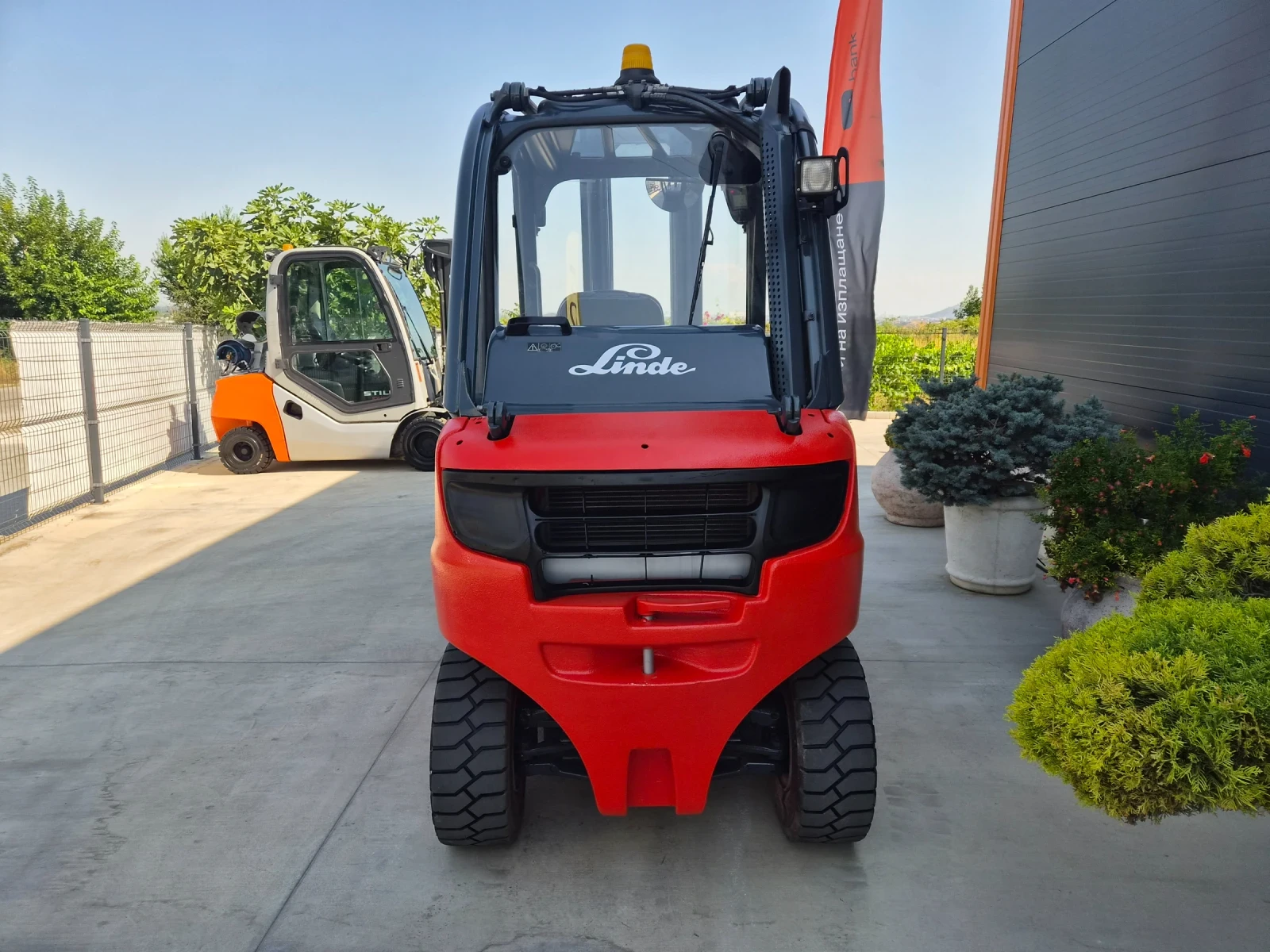 Мотокар Linde H25T EVO / 5.5 м / ГАЗОКАР / ТРИПЛЕКС / ОБСЛУЖЕН !, снимка 4 - Индустриална техника - 55160834