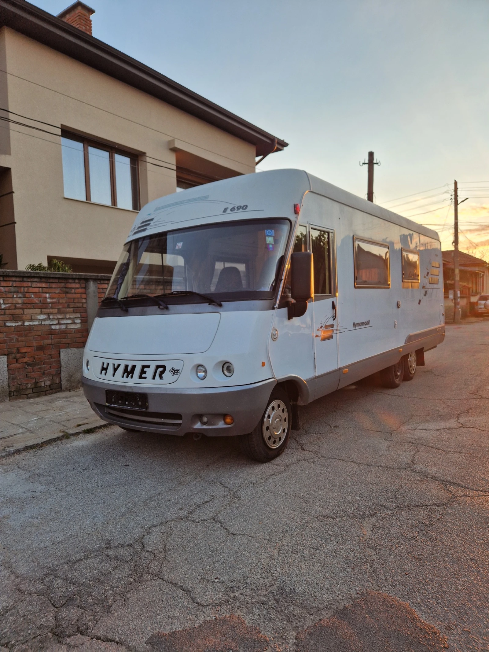 Кемпер HYMER / ERIBA E690