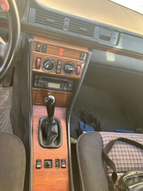 Mercedes-Benz 124 E 200 - 3500 € / 6845.40 лв. - 42617551 8