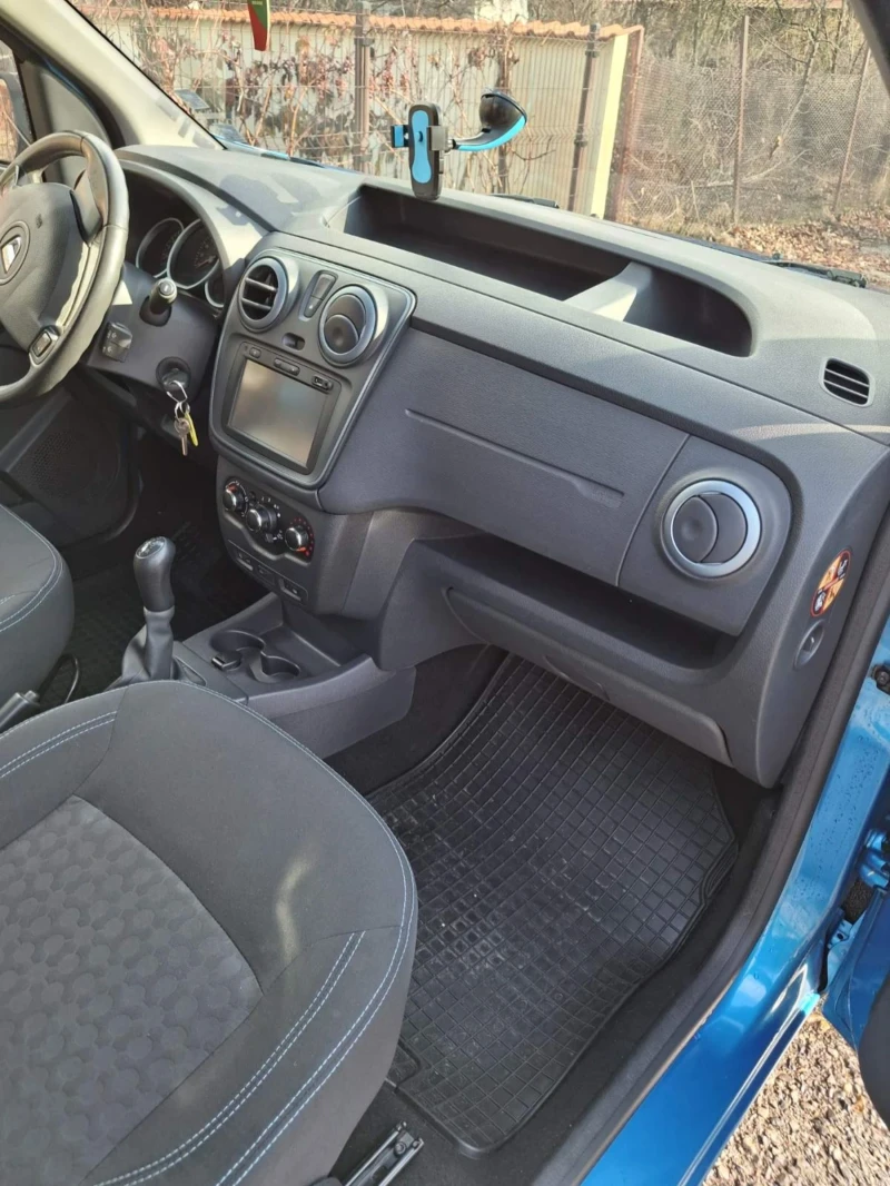 Dacia Dokker Stepway, снимка 12 - Автомобили и джипове - 48297523