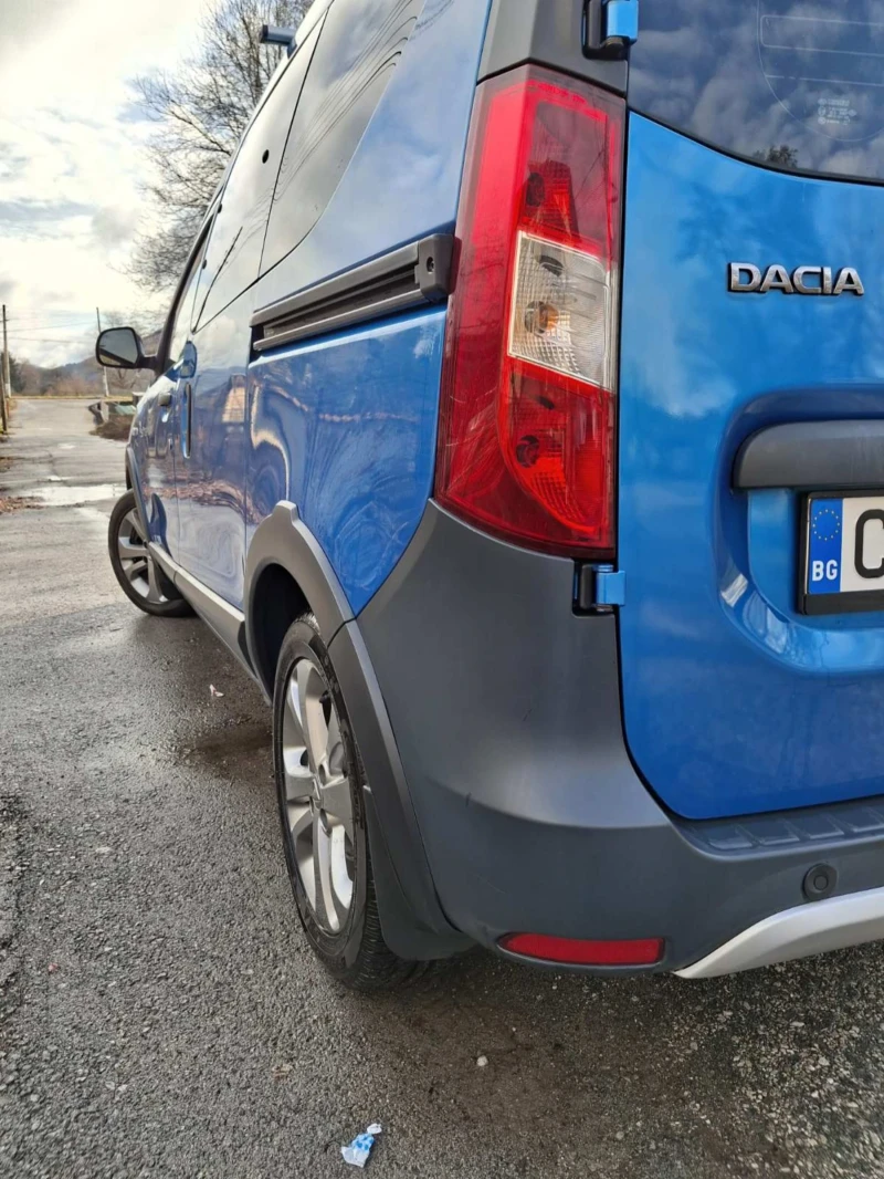 Dacia Dokker Stepway, снимка 3 - Автомобили и джипове - 48297523