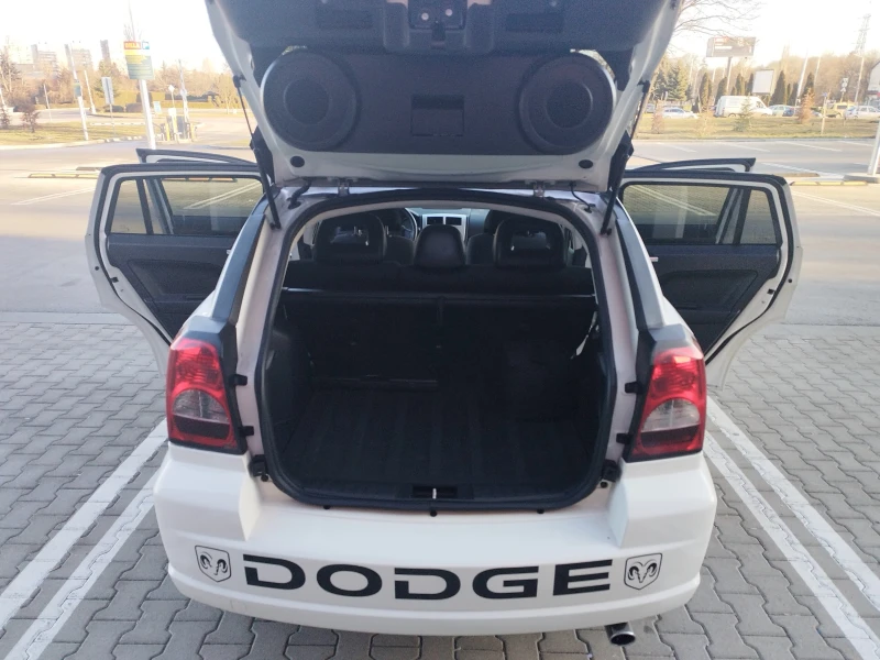 Dodge Caliber 2.0 SXT, снимка 8 - Автомобили и джипове - 48624372