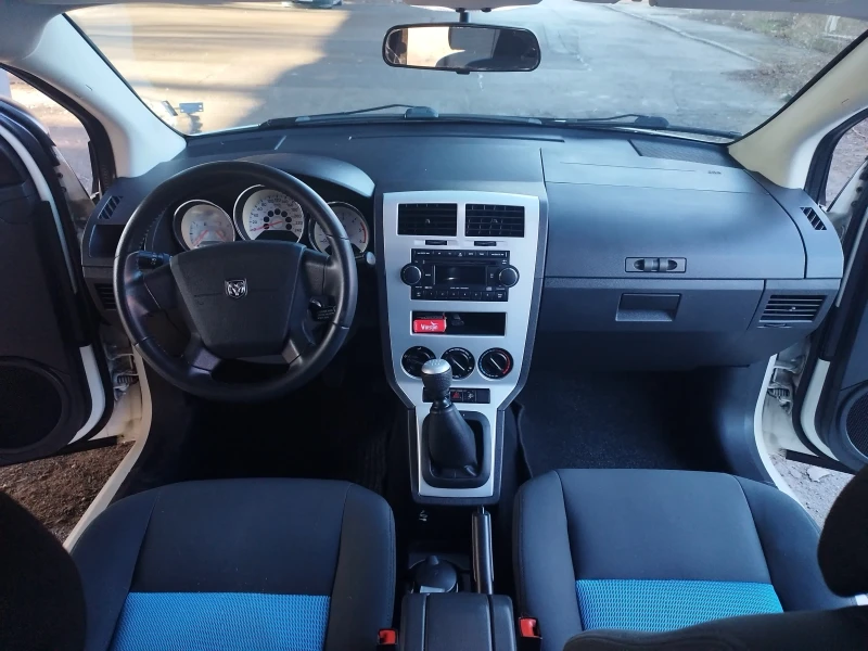 Dodge Caliber 2.0 SXT, снимка 9 - Автомобили и джипове - 48624372