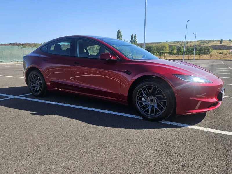 Tesla Model 3 Highland, снимка 2 - Автомобили и джипове - 51525778