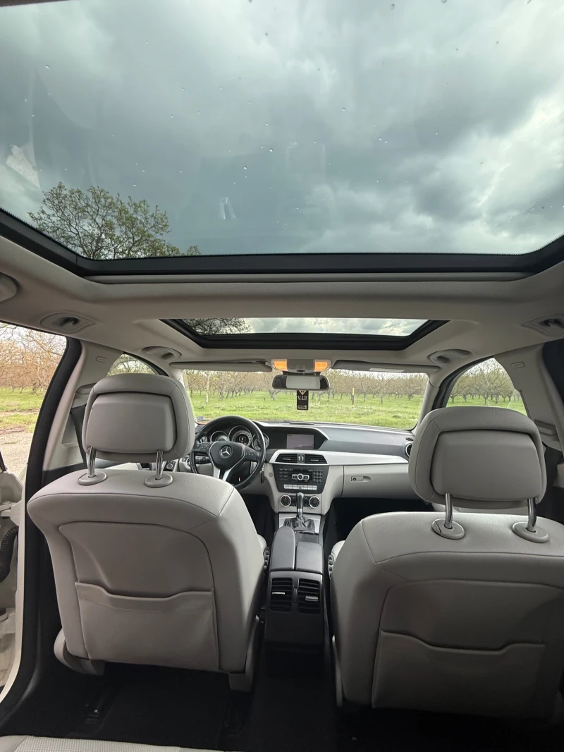 Mercedes-Benz C 350, снимка 9 - Автомобили и джипове - 52673535
