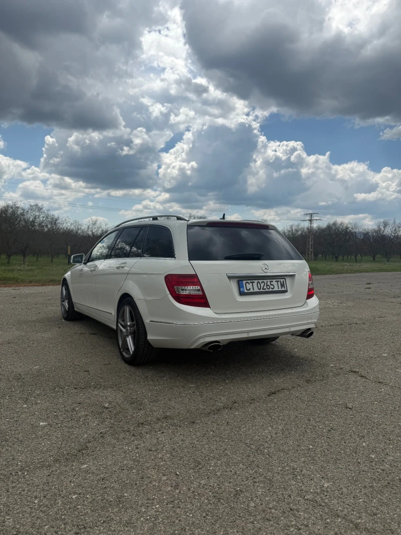 Mercedes-Benz C 350, снимка 4 - Автомобили и джипове - 52673535