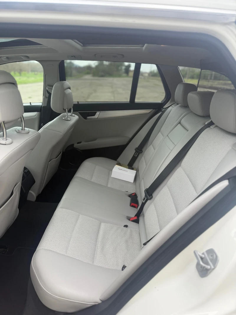 Mercedes-Benz C 350, снимка 5 - Автомобили и джипове - 52673535
