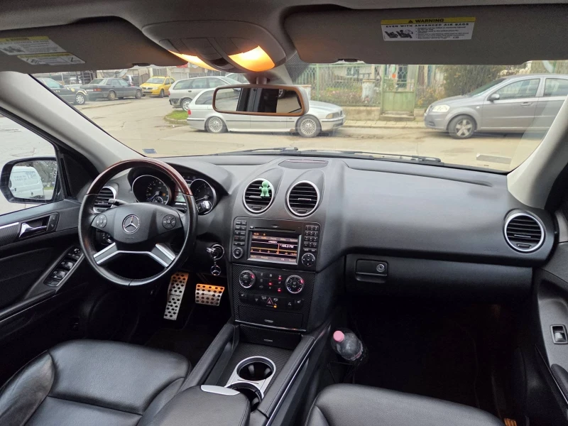 Mercedes-Benz ML 550, снимка 9 - Автомобили и джипове - 52947362