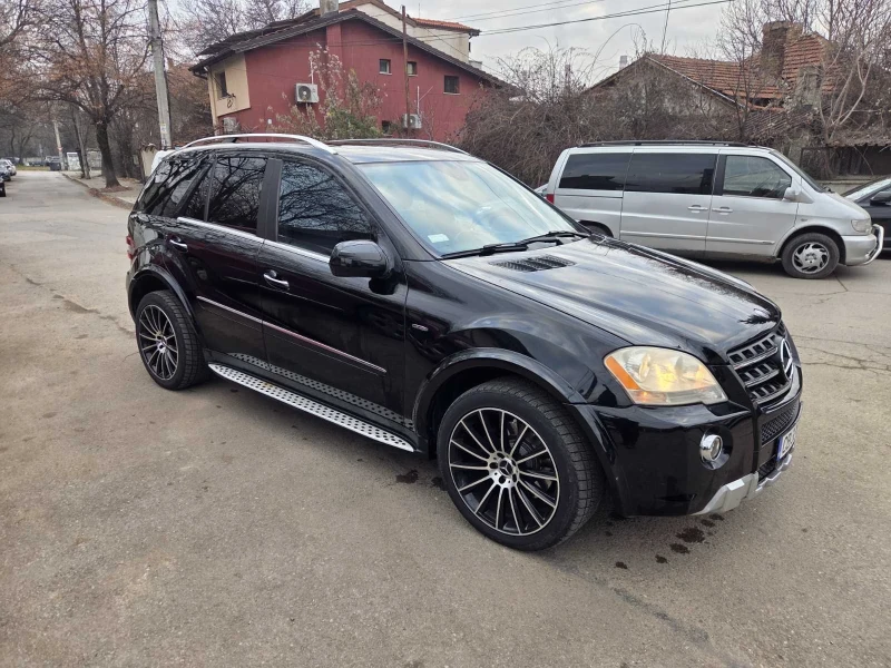 Mercedes-Benz ML 550, снимка 12 - Автомобили и джипове - 52947362