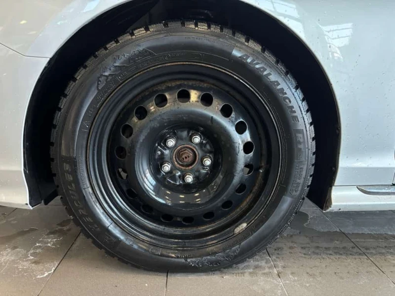 Hyundai Sonata * ESSENTIAL MODEL | 2 SETS OF TIRES | SOLD AS IS *, снимка 9 - Автомобили и джипове - 53586204