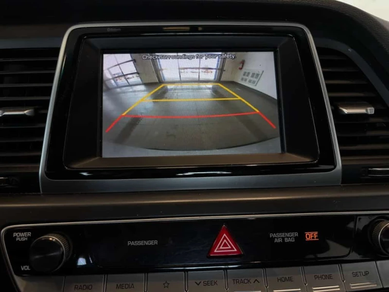 Hyundai Sonata * ESSENTIAL MODEL | 2 SETS OF TIRES | SOLD AS IS *, снимка 13 - Автомобили и джипове - 53586204