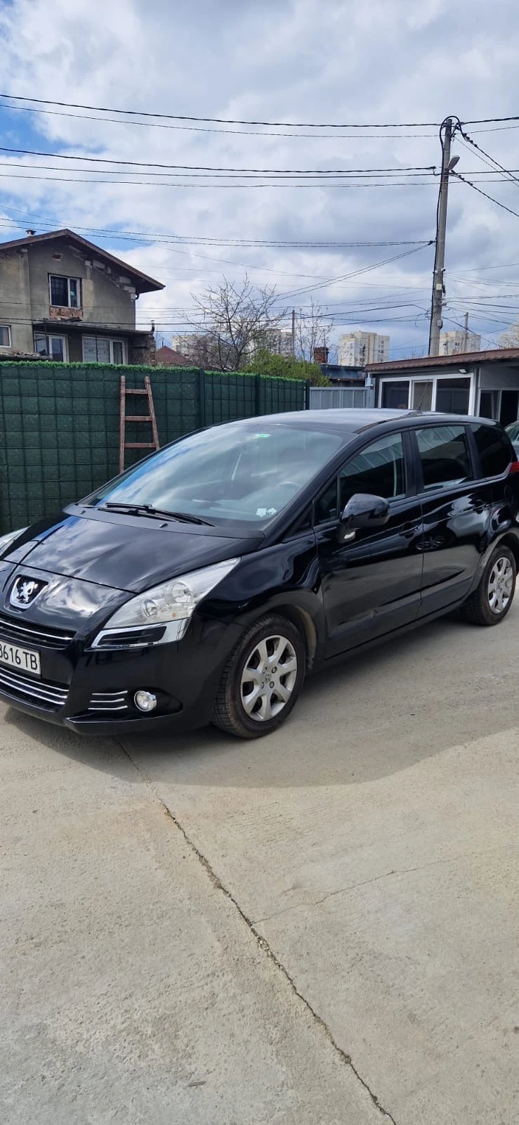 Peugeot 5008 1.6 HDI, снимка 3 - Автомобили и джипове - 45060511