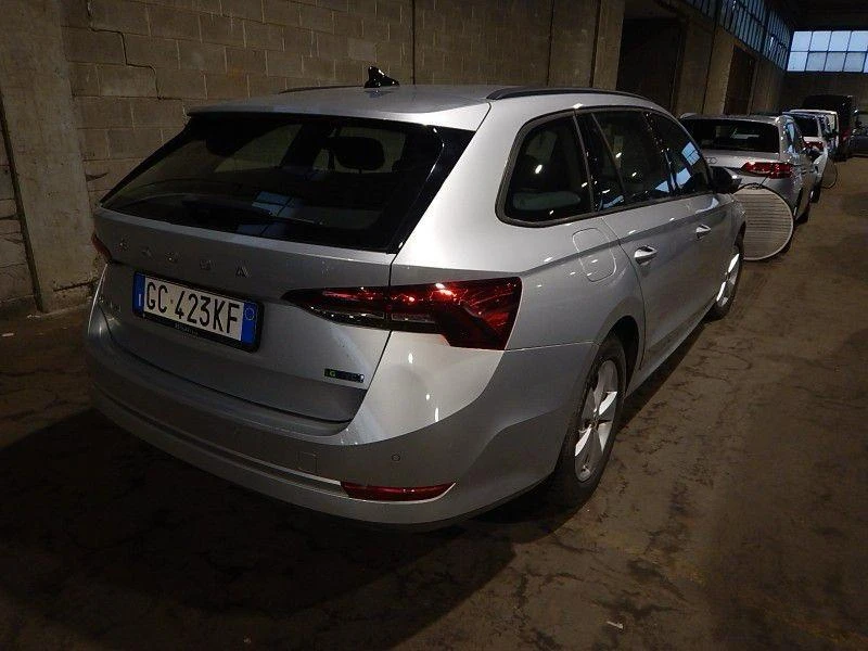 Skoda Octavia 1.5G-TEC МЕТАН, снимка 3 - Автомобили и джипове - 48444283