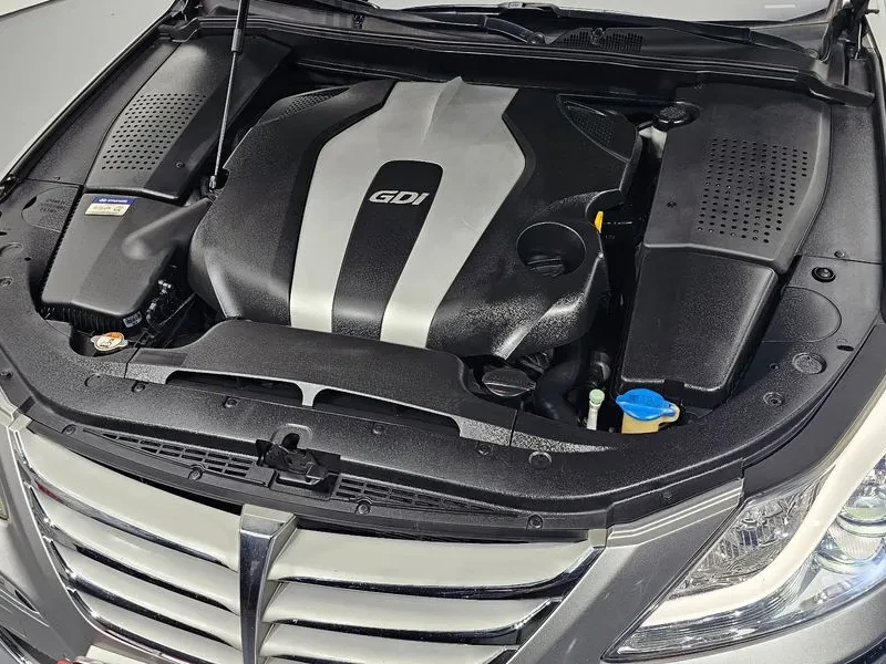 Hyundai Genesis 3.3, снимка 6 - Автомобили и джипове - 54618178