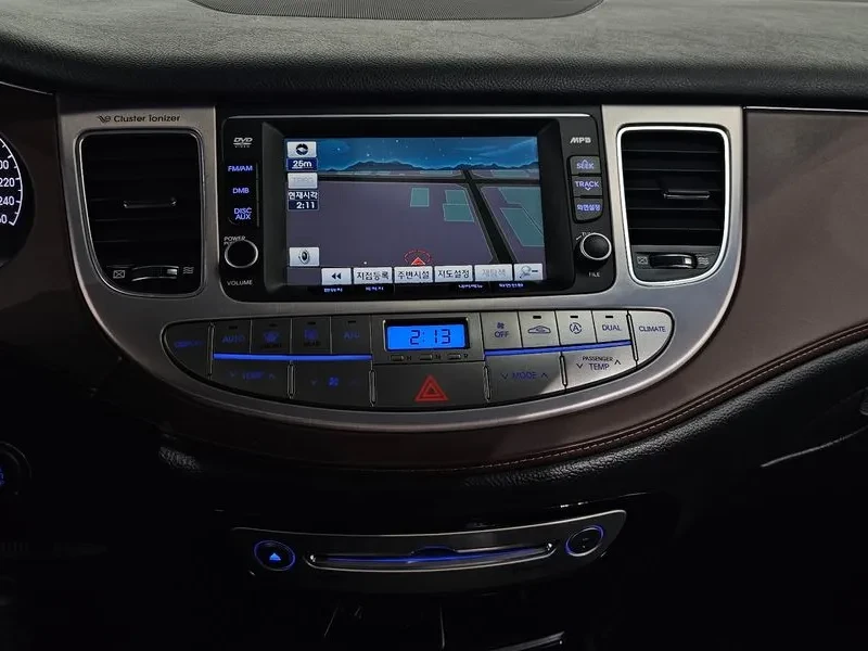 Hyundai Genesis 3.3, снимка 14 - Автомобили и джипове - 54618178