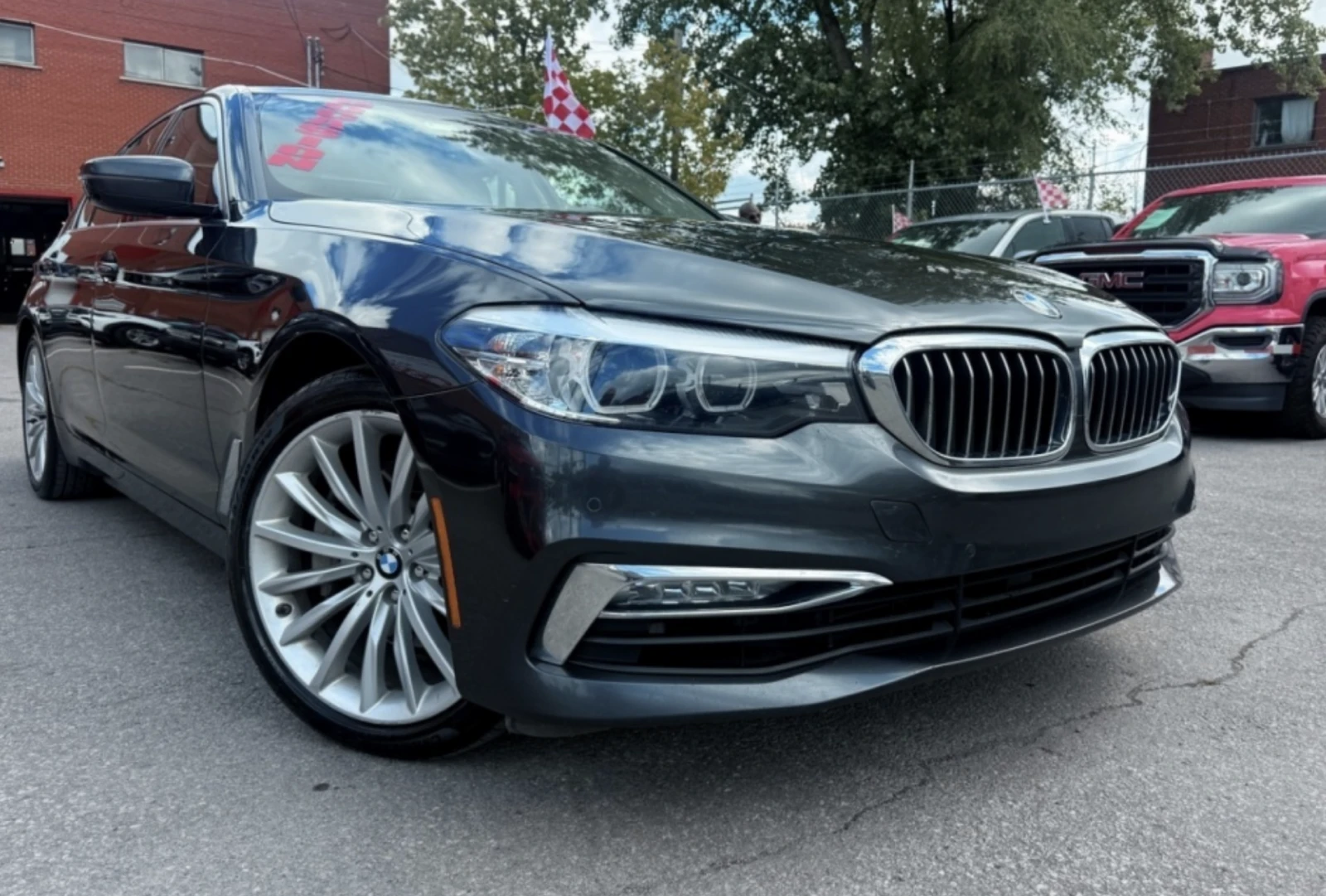 BMW 530 G30* Luxury line* Автокредит* , снимка 1