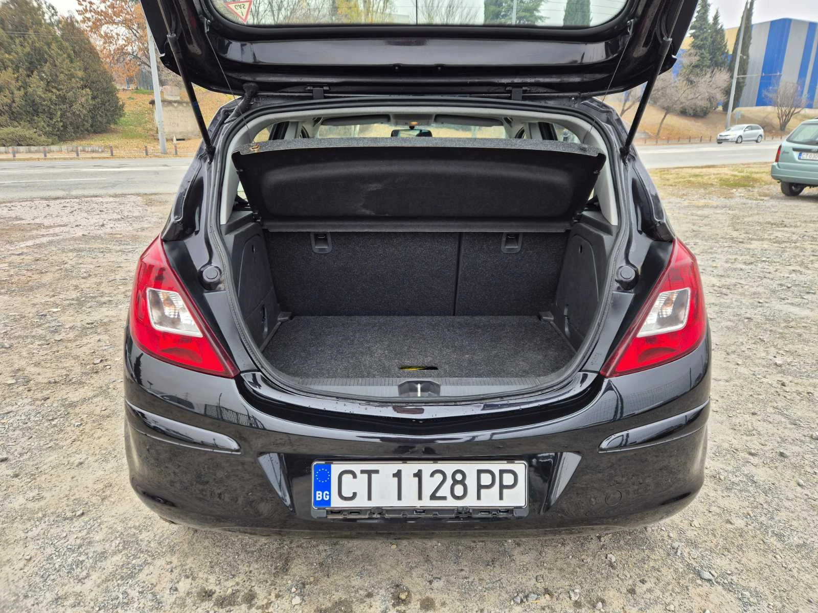Opel Corsa 1.2i Газ.Инжек. | Mobile.bg — изображение 11
