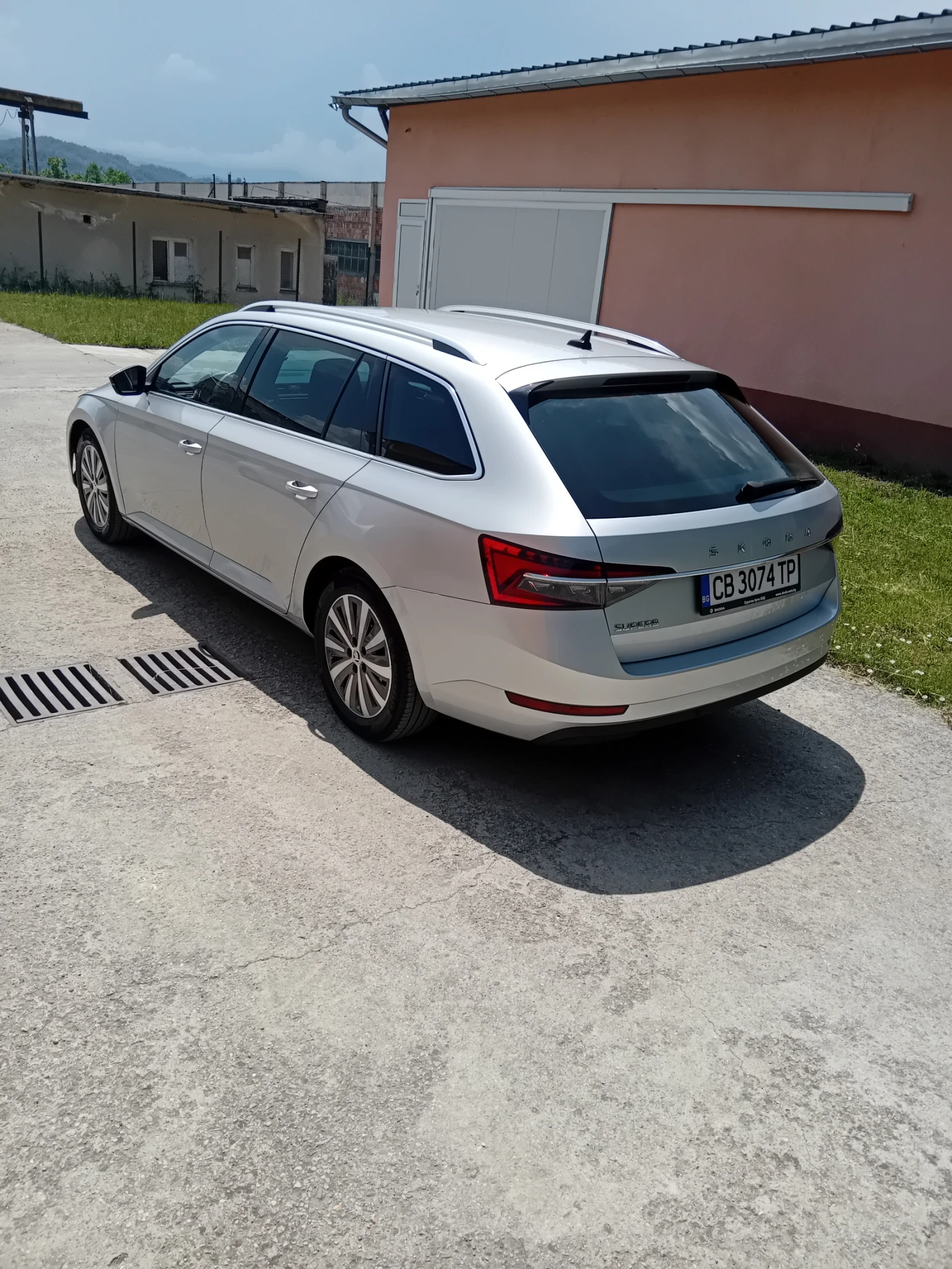 Skoda Superb 1.5Tsi Style - изображение 3