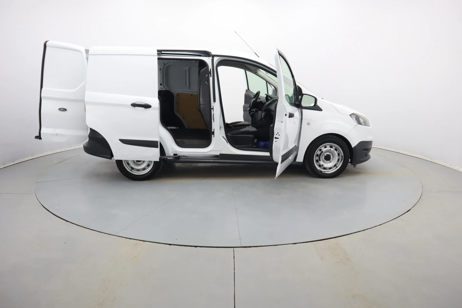 Ford Courier 1.5 - изображение 7