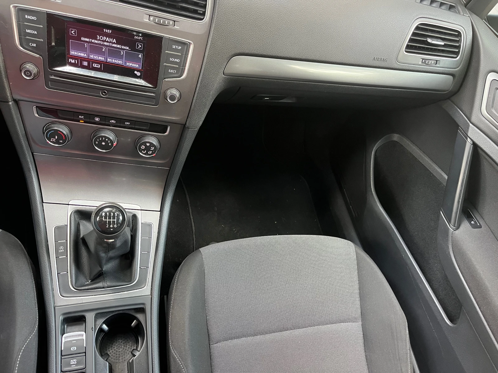 VW Golf 1.4i TGI- | Mobile.bg   11