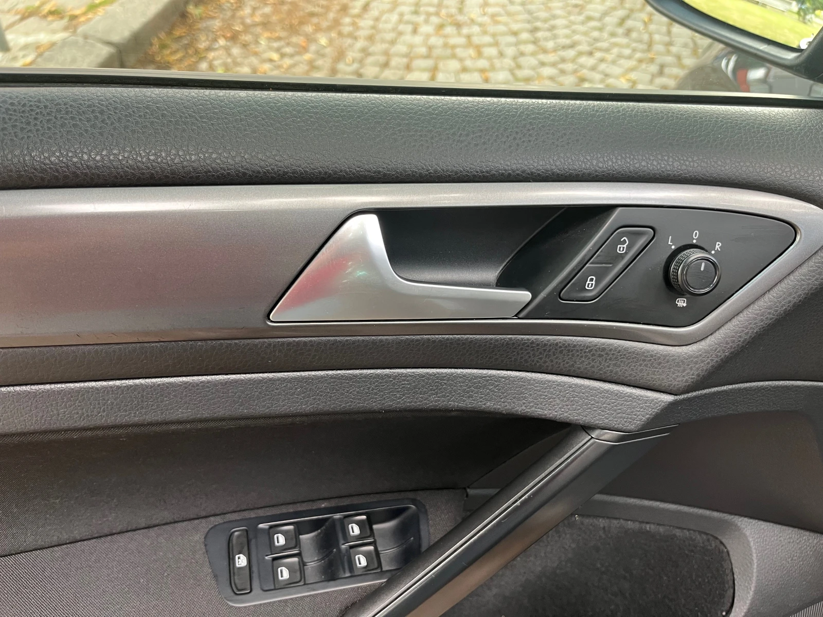 VW Golf 1.4i TGI-фабричен - изображение 10