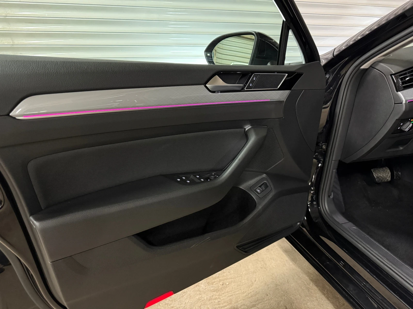 VW Passat 2.0TDI/Distronic/Camera/Massage/Panorama | Mobile.bg   7