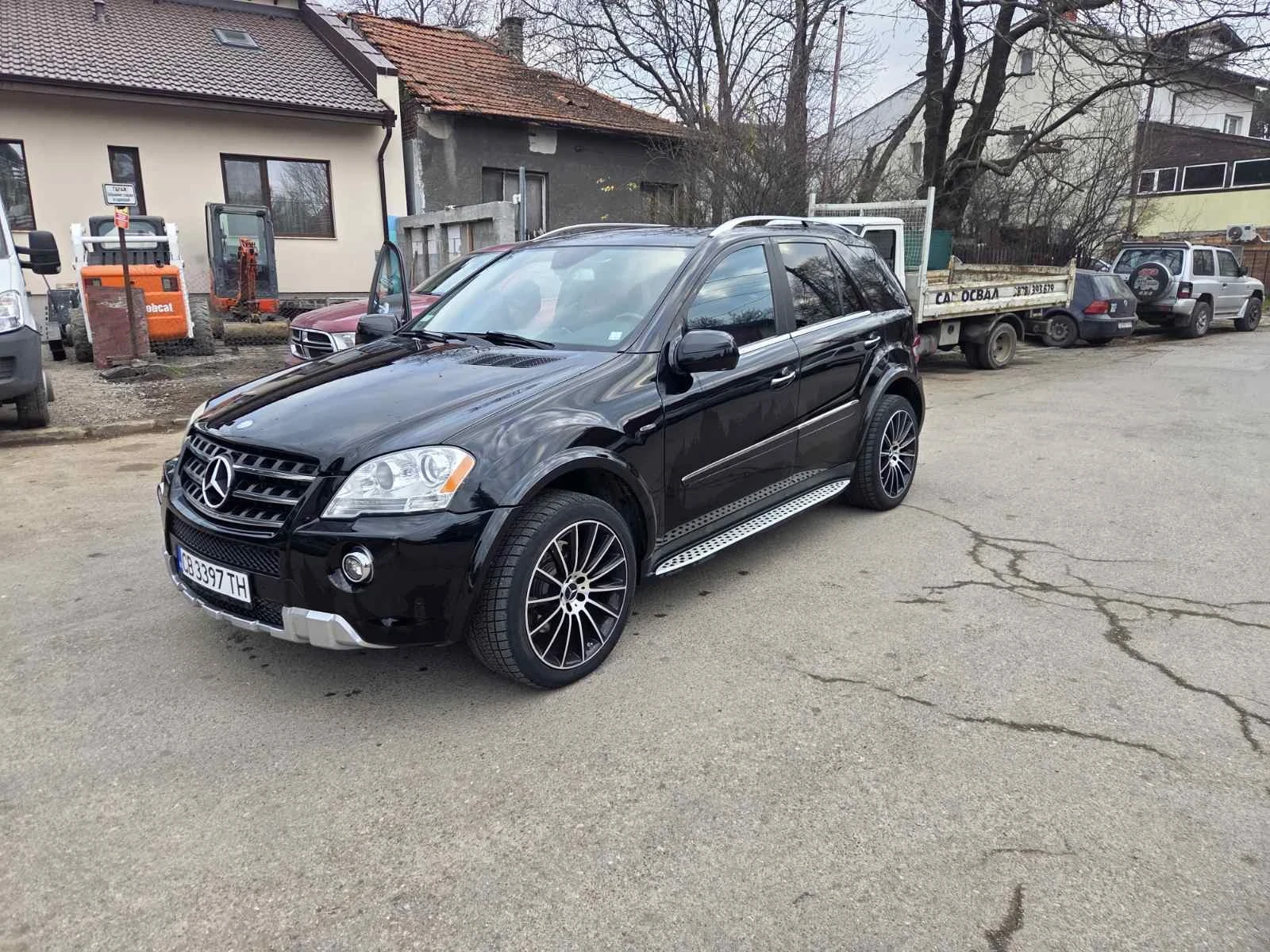 Mercedes-Benz ML 550  - изображение 4