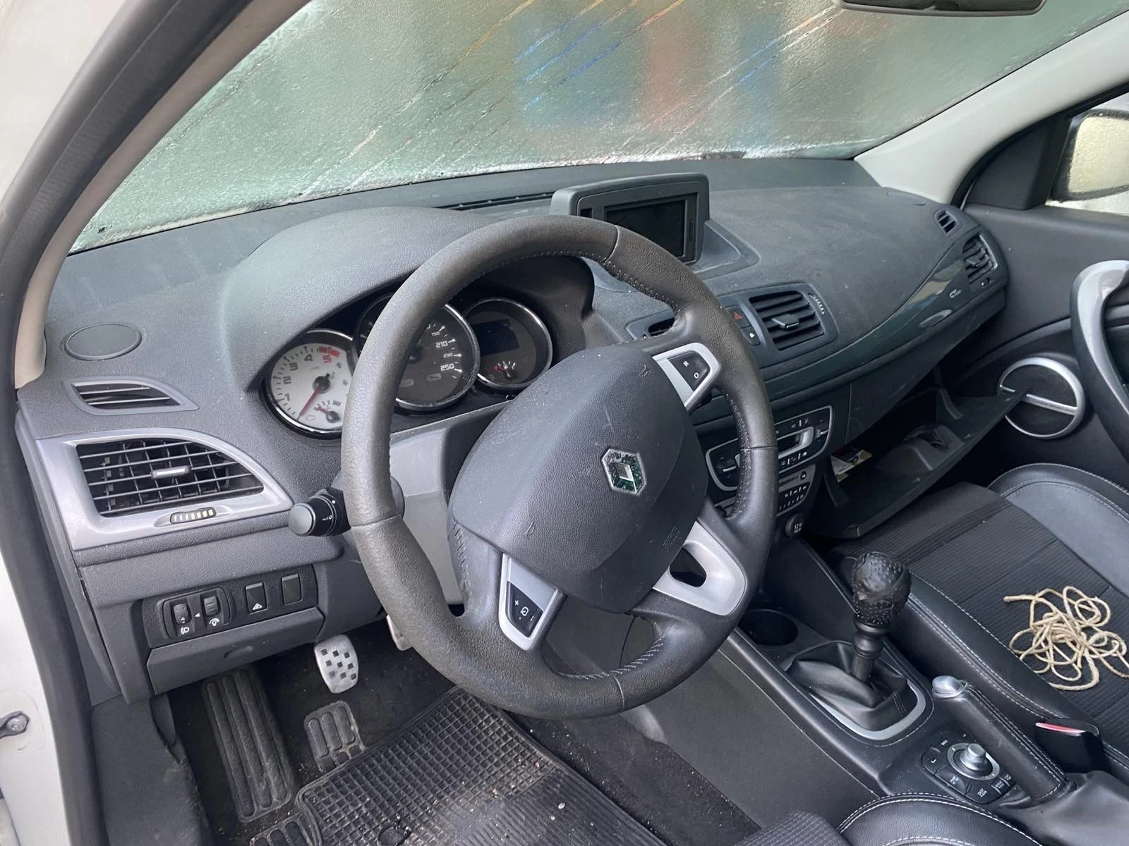 Renault Megane 1.5DCI - изображение 5