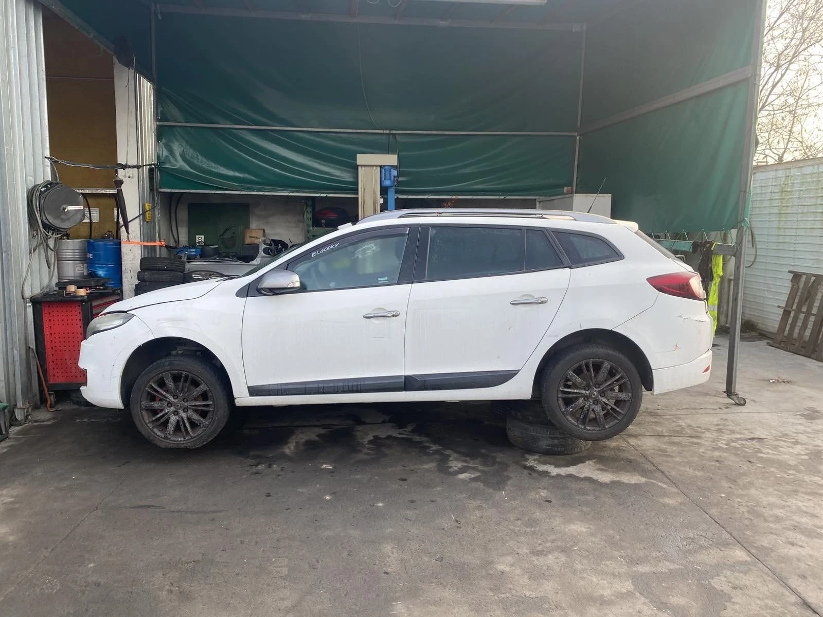 Renault Megane 1.5DCI - изображение 2