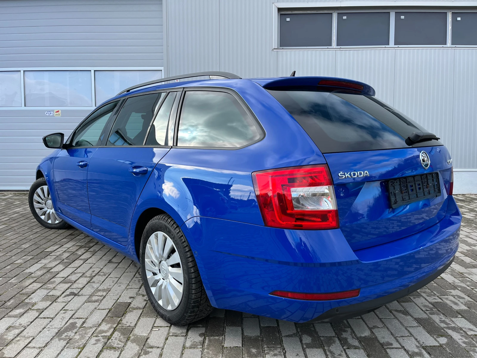 Skoda Octavia 2.0 TSI DSG-Автоматик 190к.с. ТUV Германия Джанти - изображение 3