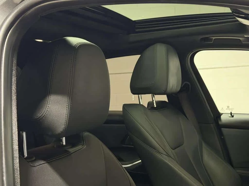 BMW 330 * 330i xDrive NAVI| SUNROOF| BACKUP * CARFAX * ��� | Mobile.bg � ����������� 14