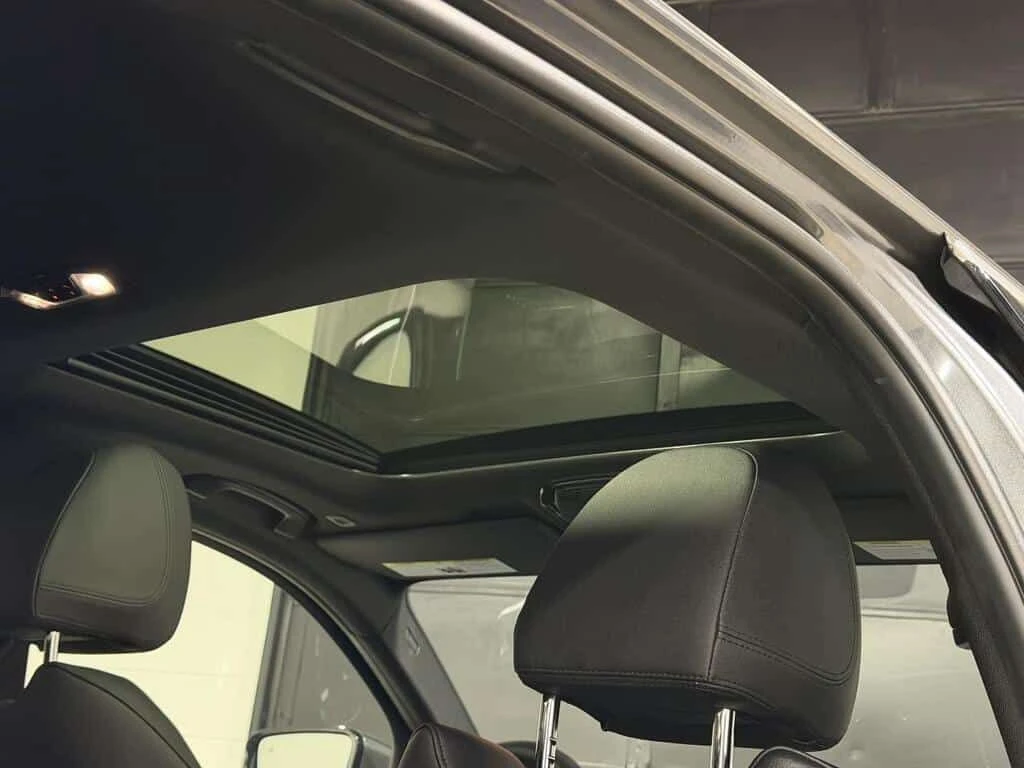 BMW 330 * 330i xDrive NAVI| SUNROOF| BACKUP * CARFAX * ��� | Mobile.bg � ����������� 13