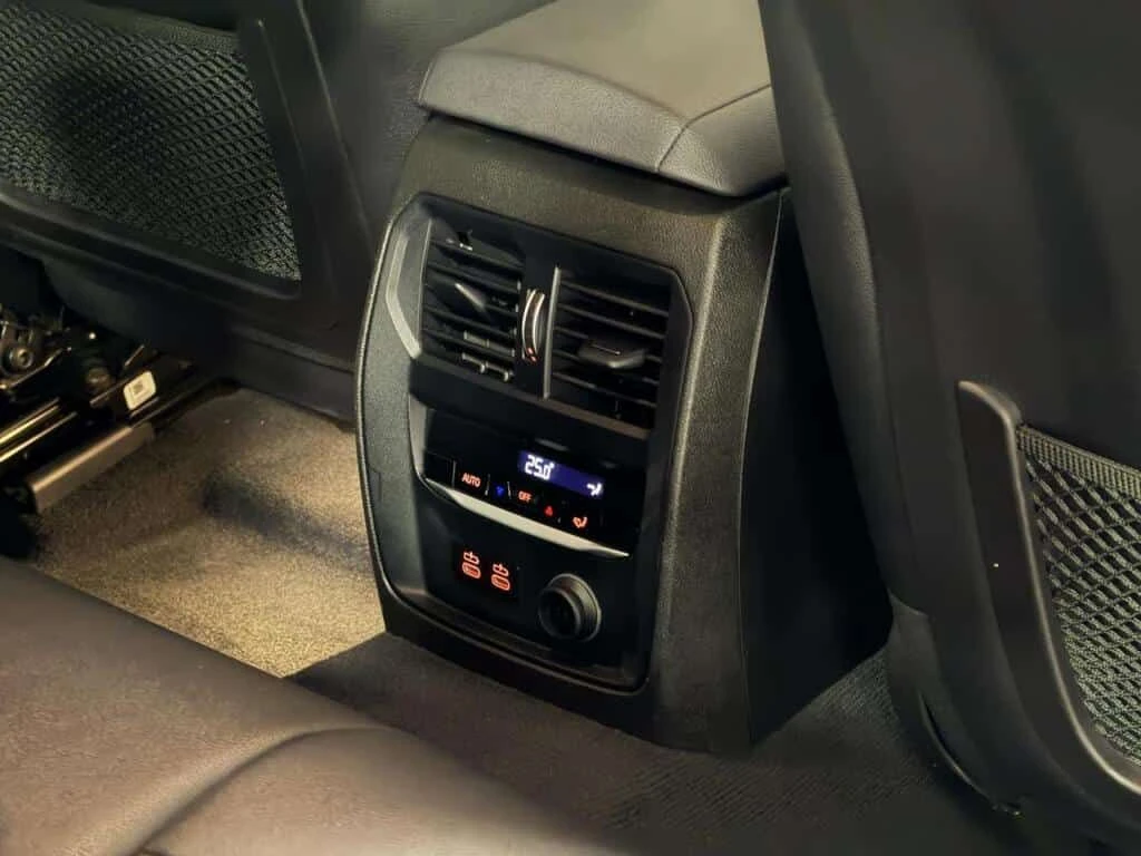 BMW 330 * 330i xDrive NAVI| SUNROOF| BACKUP * CARFAX * ��� | Mobile.bg � ����������� 16