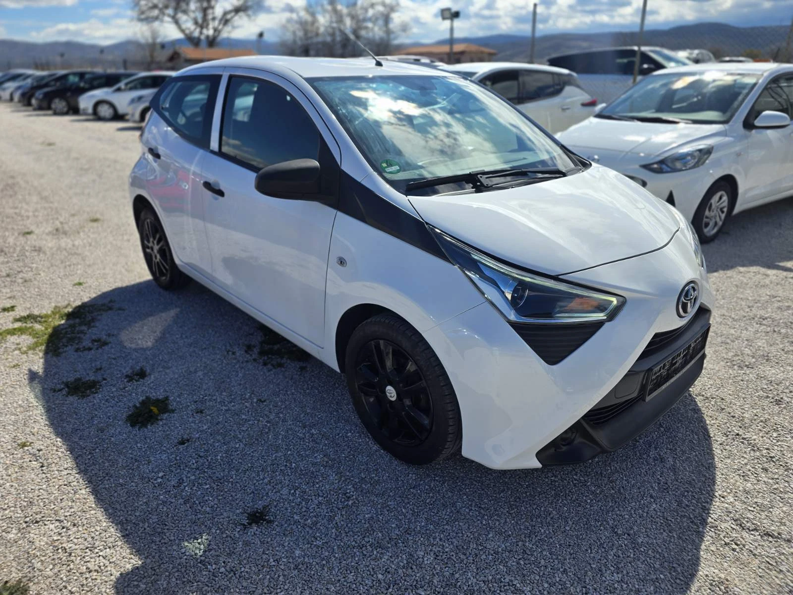 Toyota Aygo 1.0 VVT-i ��������| ������| LED | Mobile.bg � ����������� 4