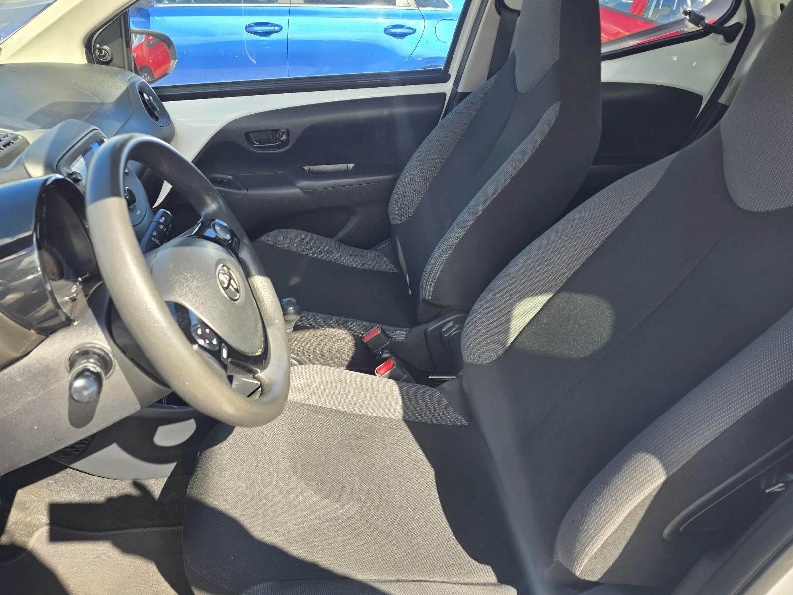 Toyota Aygo 1.0 VVT-i ��������| ������| LED | Mobile.bg � ����������� 13