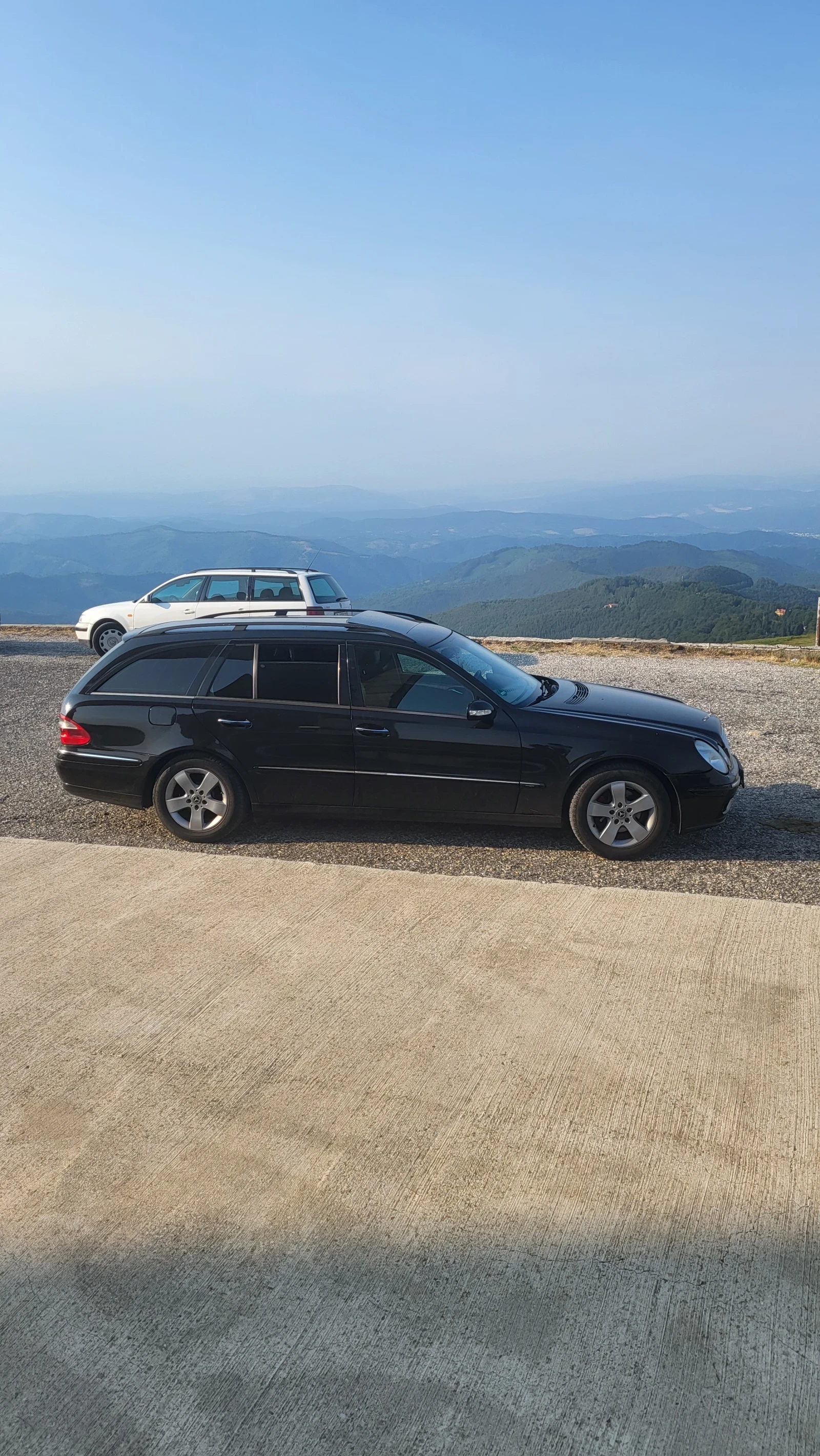 Mercedes-Benz E 270, снимка 6 - Автомобили и джипове - 54066911