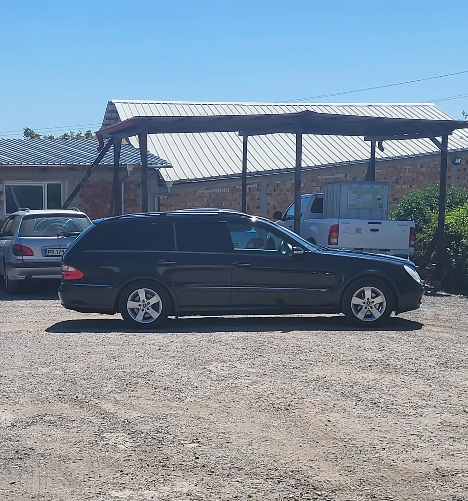 Mercedes-Benz E 270, снимка 8 - Автомобили и джипове - 54066911