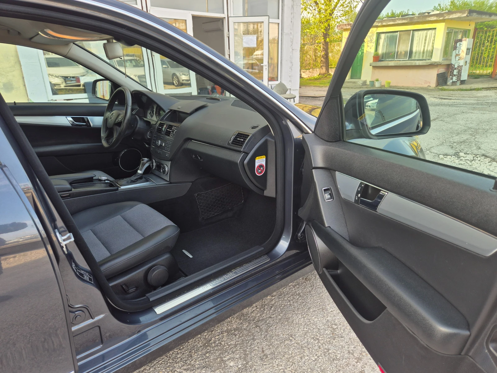 Mercedes-Benz C 180 KOMPRESSOR 1.8I ITALY, снимка 11 - Автомобили и джипове - 54208126