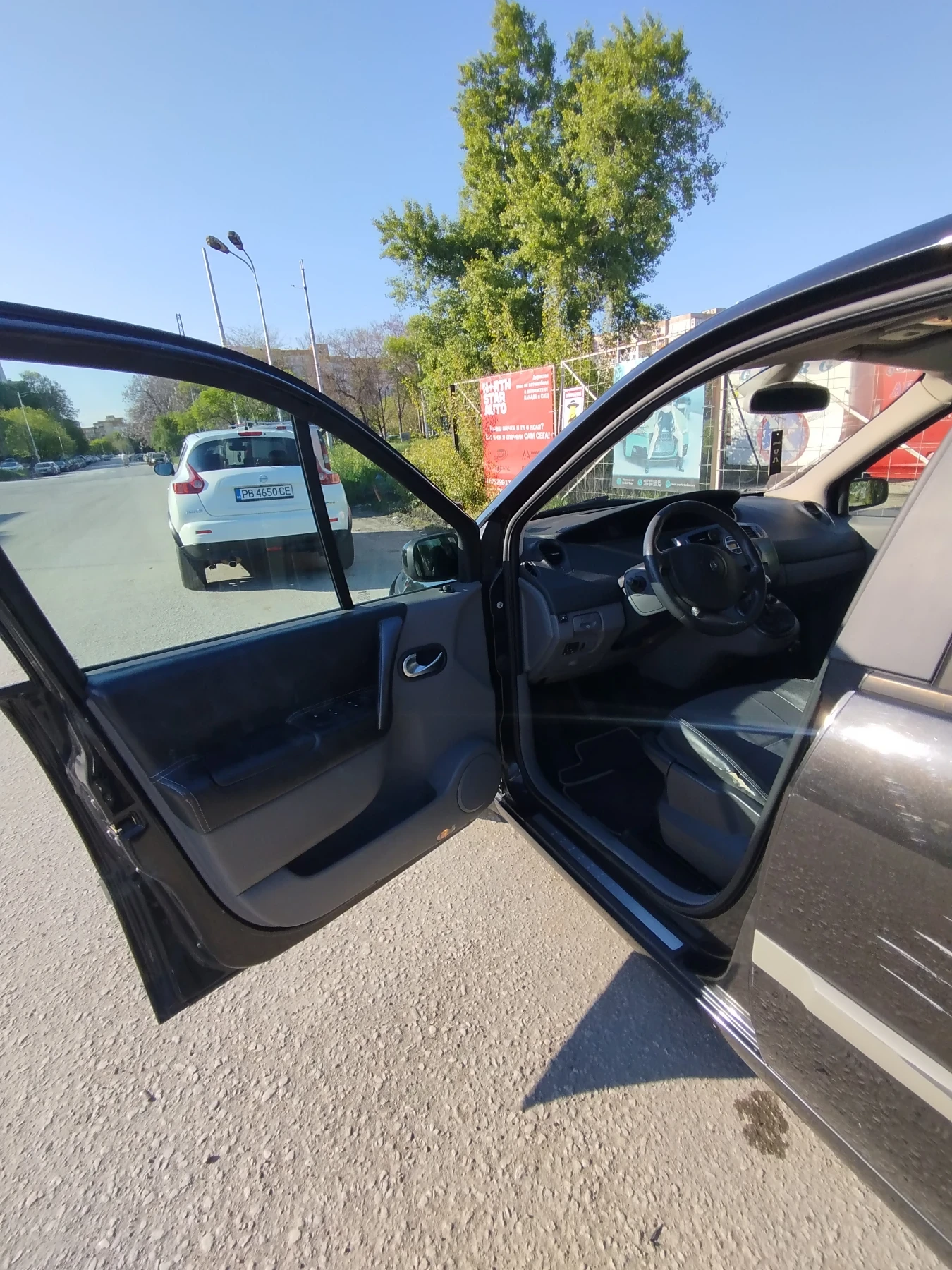 Renault Scenic, снимка 7 - Автомобили и джипове - 54313904