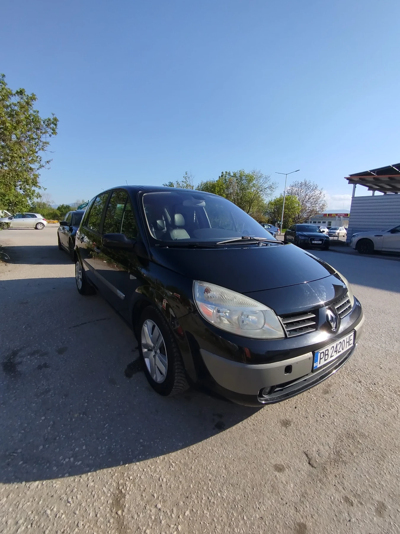 Renault Scenic, снимка 2 - Автомобили и джипове - 54313904