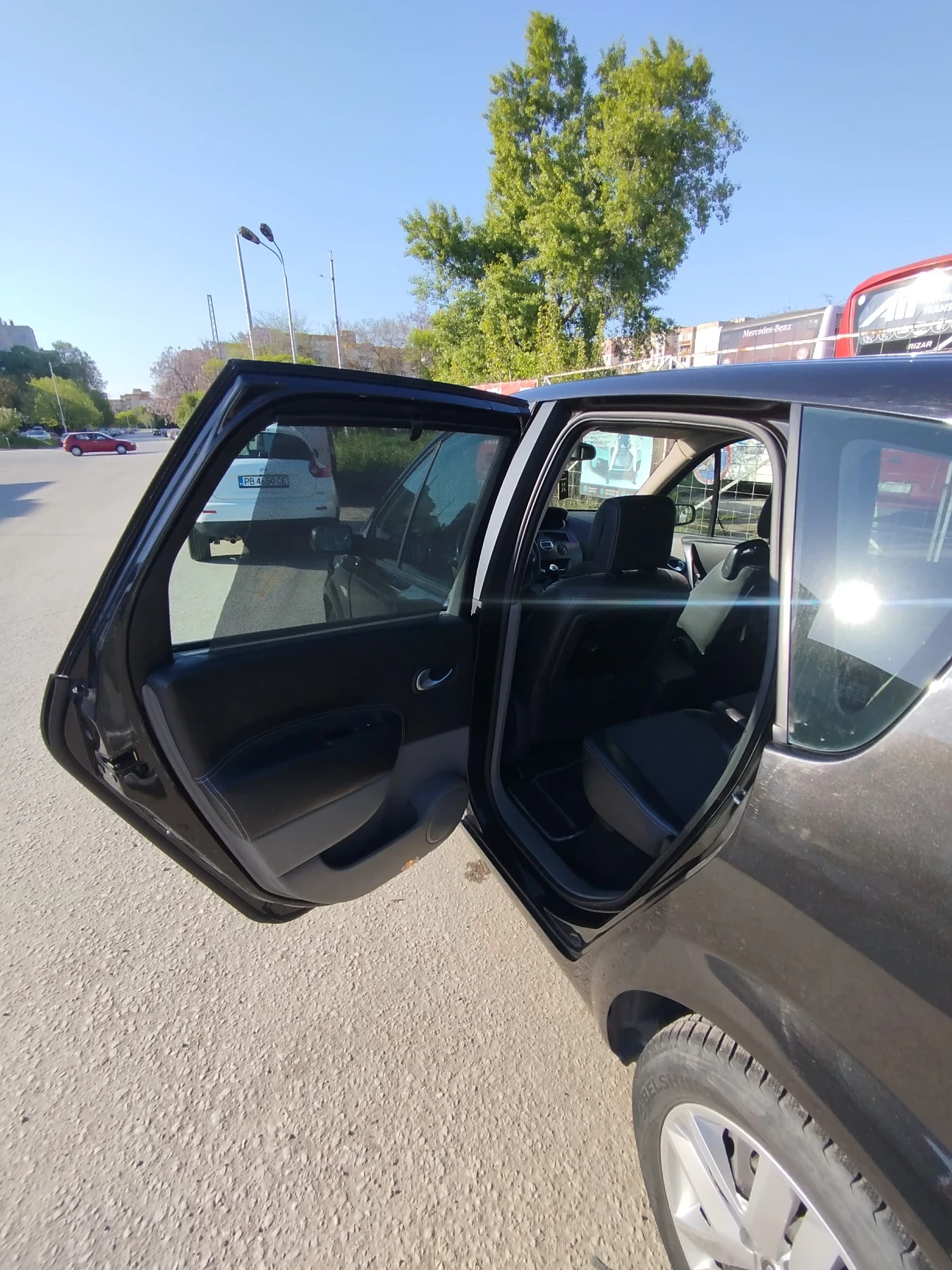 Renault Scenic, снимка 9 - Автомобили и джипове - 54313904