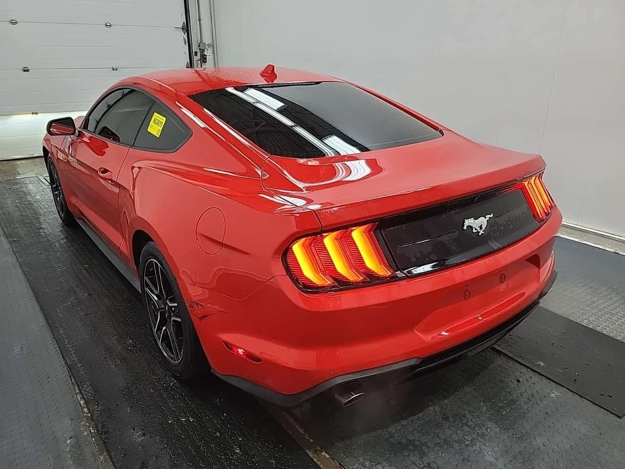 Ford Mustang ECOBOOST  CARFAX, снимка 4 - Автомобили и джипове - 54341482